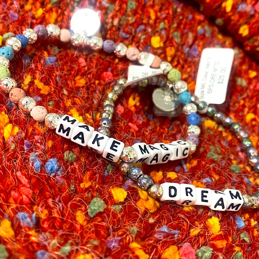 2️⃣ Little Words Project Bracelet